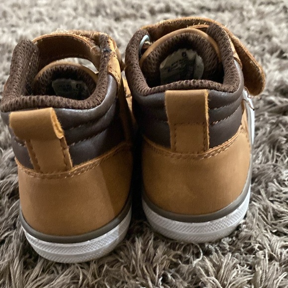 Children’s place toddler boy size 6 casual shoes - Picture 3 of 6